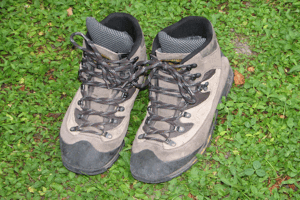 Hikers Should Not Rely on Used Cell Phones - SellCell.com Blog